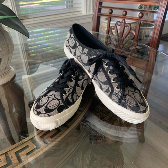 Coach Shoes - 🖤COACH SIGNATURE KALYN JACQUARD CANVAS SNEAKERS!🖤